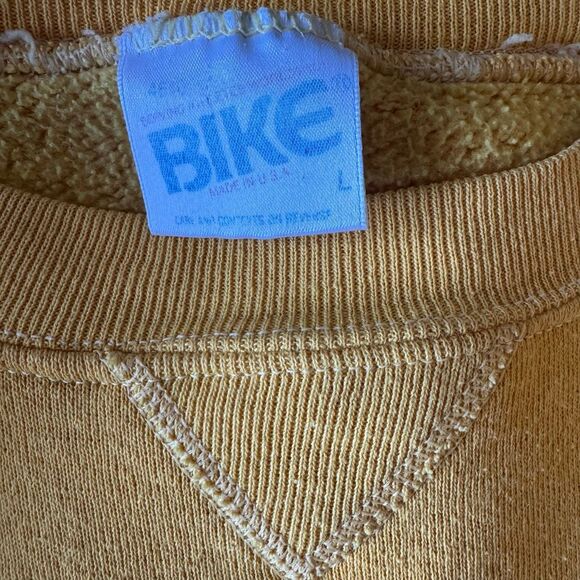 Vintage 80’s Michigan Wolverines Yellow University Sweatshirt - Picture 4 of 4